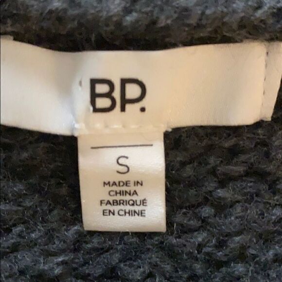 BP. Gray sweater size small - Picture 6 of 7